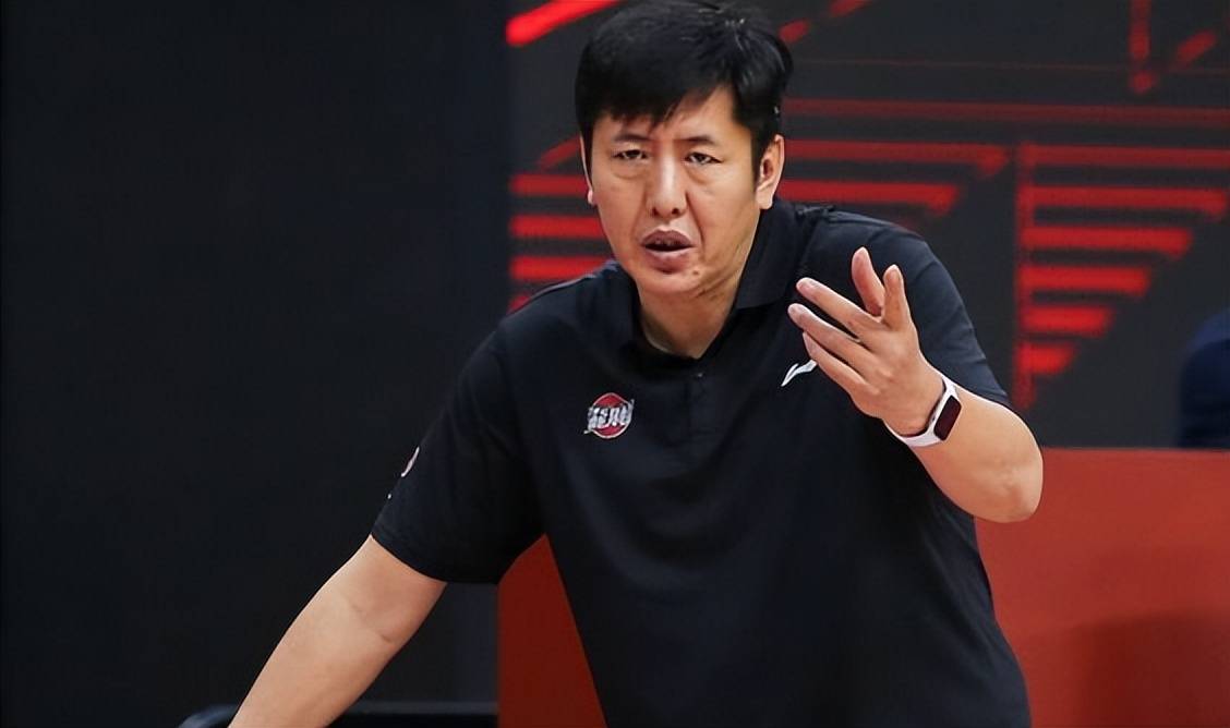 包含刚刚！上海海港围绕CBA季后赛更衣室发声浙江队关键时刻外线爆发，今夜外线爆发引欢呼的词条