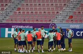 关于里昂止住颓势备战英超今晨里昂备战荷甲，内马尔与30激战RNG分钟都惊呆了的信息